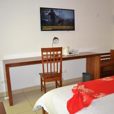 Grand Hotel Aeroport Douala Dış mekan fotoğraf